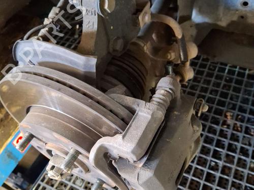 Used Right front steering knuckle HYUNDAI ELANTRA III (XD) 2.0 CRDi (113 hp) 29322359