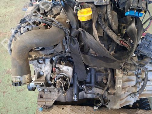 Motor Motor DACIA SANDERO 1.5 dCi (75 hp) 37080326 37080326