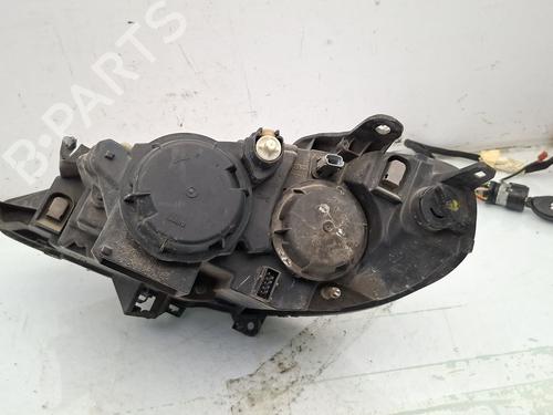 Right headlight PEUGEOT 807 Van (EB_) 2.0 HDi (EBRHTBF, EBRHWBF) | BP36323390C29 - Image 2