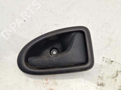 Used Front right interior door handle RENAULT MEGANE I (BA0/1_) 1.4 16V (BA0D, BA1H, BA0W, BA10) (95 hp) 30303118
