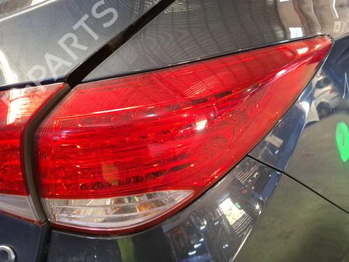 Used Right taillight HYUNDAI i40 I (VF) 1.7 CRDI (141 hp) 33048602