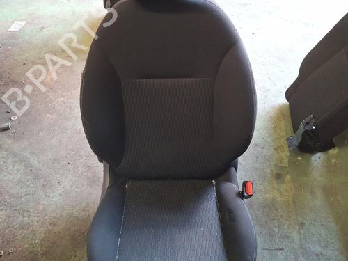 Used Right front seat PEUGEOT 208 I (CA_, CC_) 1.6 BlueHDi 100 (100 hp) 28358071