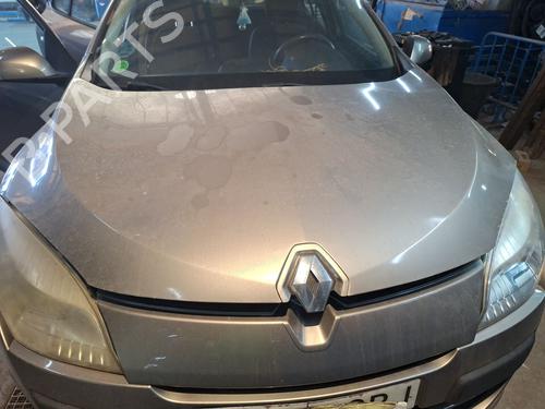 hood-renault-megane-iii-hatchback-bz01_-b3_-2008-39142088 main image