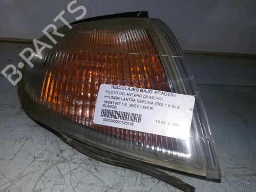 Clignotant avant droit HYUNDAI LANTRA II (J-2) 1.6 i (90 hp) 92302-29500 | 92302-29500 |