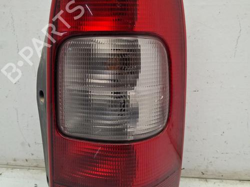 Feu arrière droit OPEL SINTRA (APV) 2.2 DTI (116 hp) 32103114