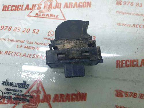 Used Right front window switch Right front window switch OPEL COMBO Tour (X12) 1.3 CDTI (C26, D26, E26, C05) (90 hp) 7945256 7945256