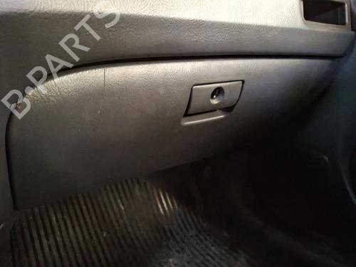 Used Glove box HYUNDAI ELANTRA III (XD) 2.0 CRDi (113 hp) 29322353