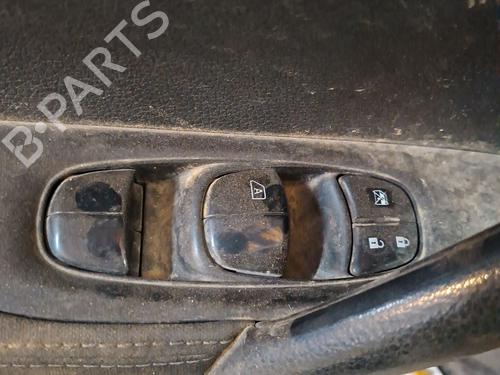 left-front-window-switch-nissan-qashqai-ii-j11-j11_-2013-39141970 main image