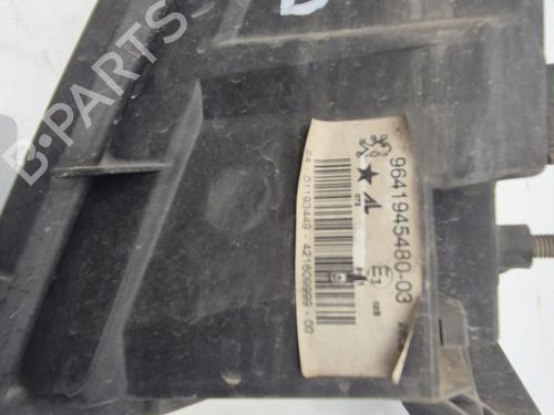 Right front fog light PEUGEOT 407 SW (6E_, 6D_) 1.6 HDi 110 | BP24738865C31 