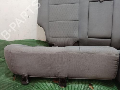 Seats set KIA SORENTO I (JC) 2.5 CRDi 4WD | BP21757371C78
