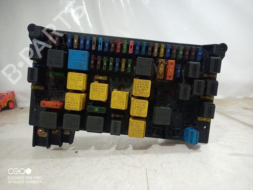 Used Fuse box MERCEDES-BENZ M-CLASS (W163) [1998-2005]  12322232