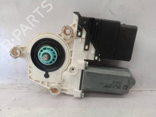 Rudehejsemotor bagstkærm højre VW GOLF V (1K1) [2003-2010]  8604736