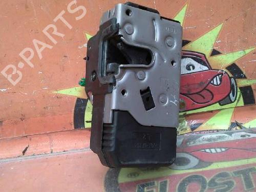 Used Front left lock OPEL VECTRA B Hatchback (J96) 1.8 i 16V (F68) (125 hp) 7924739