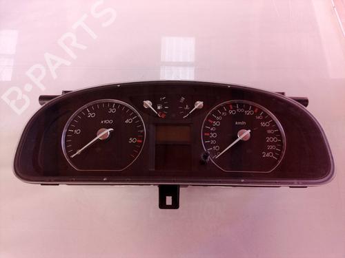 Cockpit RENAULT LAGUNA II (BG0/1_) 2.2 dCi (BG0F) (150 hp) 7928494