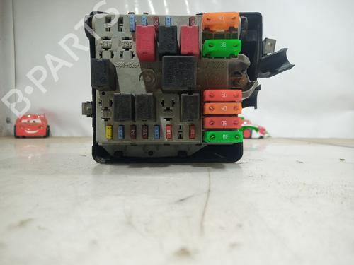Boîte à Fusibles ALFA ROMEO 147 (937_) 1.6 16V T.SPARK ECO (937.AXA1A, 937.BXA1A) (105 hp) 11864245