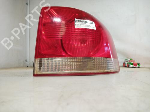 Used Right taillight VW TOUAREG (7LA, 7L6, 7L7) [2002-2013]  7924237