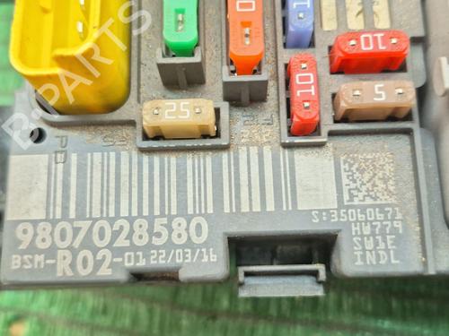 Fuse box PEUGEOT 5008 II (MC_, MJ_, MR_, M4_) 1.6 BlueHDi 120 (MCBHZH, MCBHZW) | BP29122518E1 