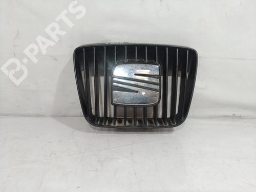 Used Front grille Front grille SEAT IBIZA II (6K1) [1993-2002] 10032055 10032055