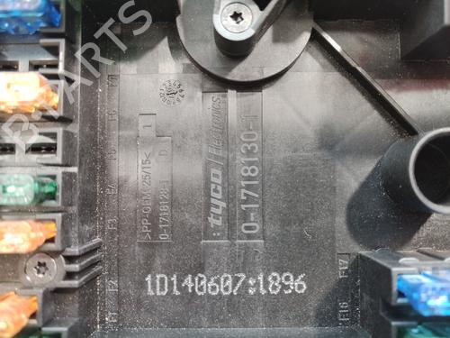 Fuse box VW TOURAN (1T1, 1T2) 1.9 TDI | BP10727659E1 