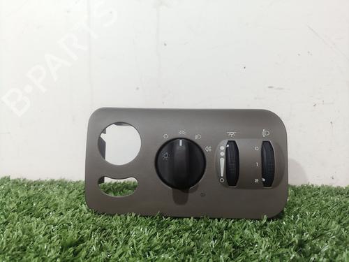 Used Headlight switch CHRYSLER VOYAGER IV (RG, RS) [1999-2008]  19161297