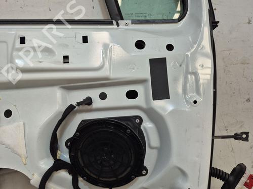 Left front door PEUGEOT 5008 (0U_, 0E_) 1.6 HDi | BP28358053C2 