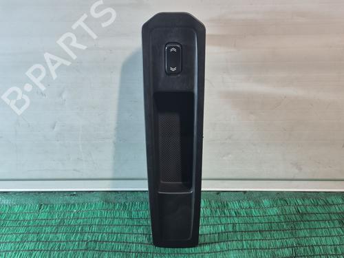 Used Right front window switch CADILLAC CTS [2007-2025]  31014520