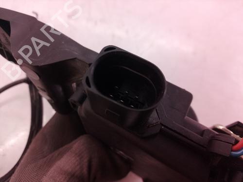 Rear right lock VW PASSAT B5 (3B2)  | BP8692940C99 