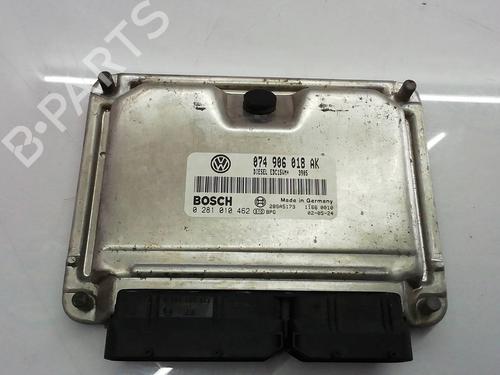 Used Engine control unit (ECU) VW TRANSPORTER T4 Van (70A, 70H, 7DA, 7DH) [1990-2003]  8220423