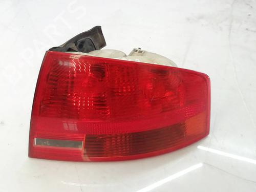 Højre baglygte AUDI A4 B7 (8EC) 2.0 TDI (140 hp) 8249580