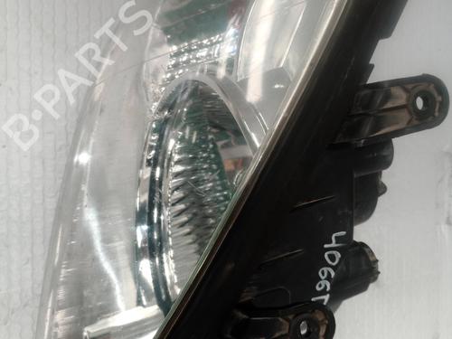Right headlight KIA CARENS II MPV (FJ) 2.0 CRDi | BP7928373C29 