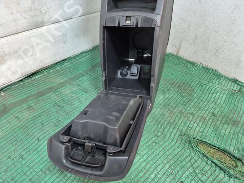 Middle console NISSAN QASHQAI II (J11, J11_) 1.2 DIG-T | BP36013832I22 - Image 5