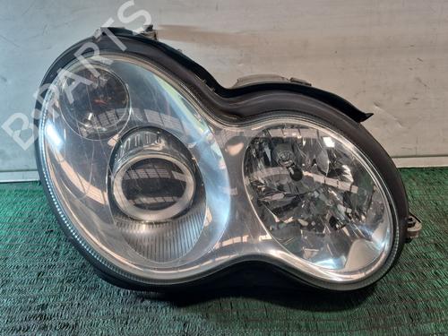 right-headlight-mercedes-benz-c-class-t-model-s203-2001-2002-2003-2004-2005-2006-2007-34633969 main image