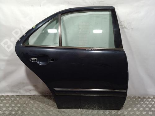 Used Right rear door MERCEDES-BENZ E-CLASS (W210) E 300 D (210.020) (136 hp) 9673987