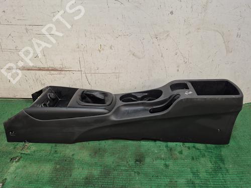 Used Middle console HYUNDAI i30 (FD) 1.6 CRDi (116 hp) 28694877