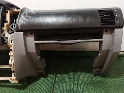 Dashboard KIA SORENTO I (JC) 2.5 CRDi 4WD | BP21771061C46 