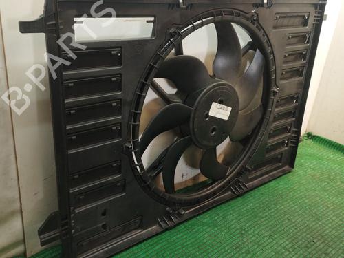 Radiator fan AUDI Q5 (FYB, FYG) 2.0 TDI quattro | BP29943747M35 