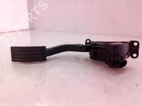 Used Pedal Pedal VOLVO V50 (545) 2.0 D (136 hp) 8329848 8329848