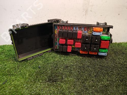 Fuse box FIAT PUNTO (199_) 1.3 D Multijet (75 hp) 17873763