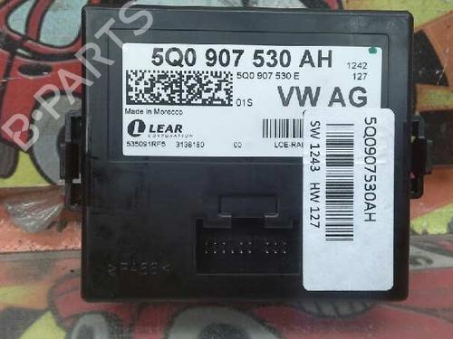 Used Electronic module Electronic module VW PHAETON (3D1, 3D2, 3D3, 3D4, 3D6, 3D7, 3D8, 3D9) 3.2 V6 (241 hp) 40102405 40102405