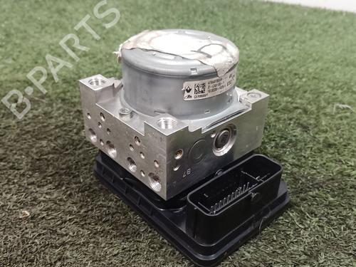Used ABS pump RENAULT MEGANE III Hatchback (BZ0/1_, B3_) 1.2 TCe (BZ16, BZ28) (132 hp) 25936477