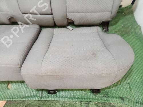 Seats set KIA SORENTO I (JC) 2.5 CRDi 4WD | BP21757371C78