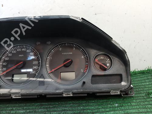 Instrument cluster VOLVO S60 I (384)  | BP20485556C47 