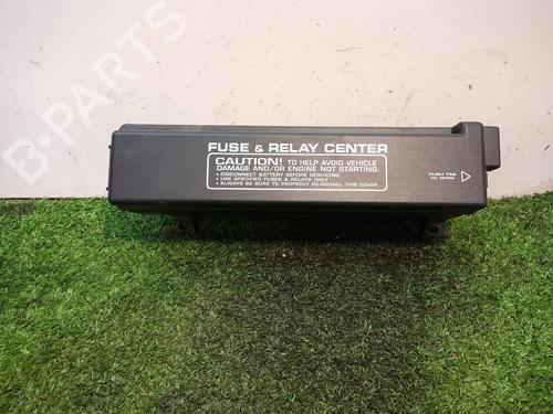 Fuse box CHRYSLER VOYAGER / GRAND VOYAGER III (GS_, NS_) 2.5 TD (116 hp) 17001055