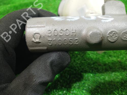 Brake master cylinder VOLVO V40 Estate (645) 1.9 DI | BP13368644M77 