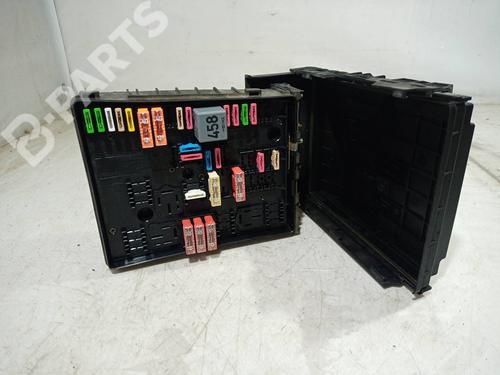 Used Fuse box Fuse box SEAT ALTEA (5P1) 1.9 TDI (105 hp) 11085662 11085662
