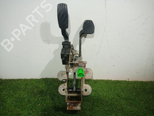 Annen RENAULT MEGANE III Hatchback (BZ0/1_, B3_) 1.2 TCe (BZ16, BZ28) (132 hp) 26013161