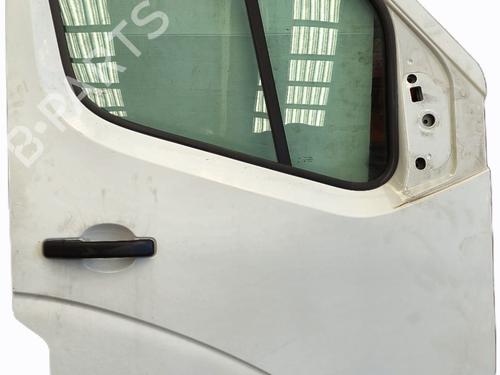 Puerta delantera derecha RENAULT MASTER III Van (FV) 2.3 dCi 130 RWD (FV01, FV10, FV11, FV12) (130 hp) 30279639