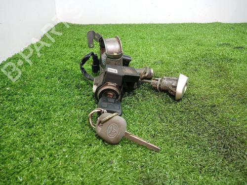 Used Ignition barrel TOYOTA AVENSIS (_T25_) 2.2 D-4D (ADT251_, ADT251R) (150 hp) 17957447
