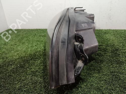 Right headlight KIA SORENTO I (JC) 2.5 CRDi 4WD | BP21725139C29 