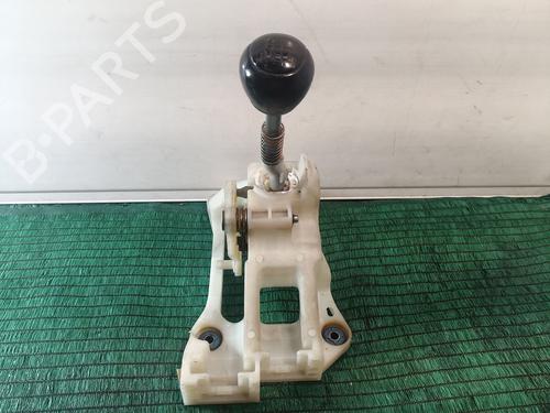 Used Gear lever HYUNDAI i30 (FD) 1.6 CRDi (116 hp) 30728077
